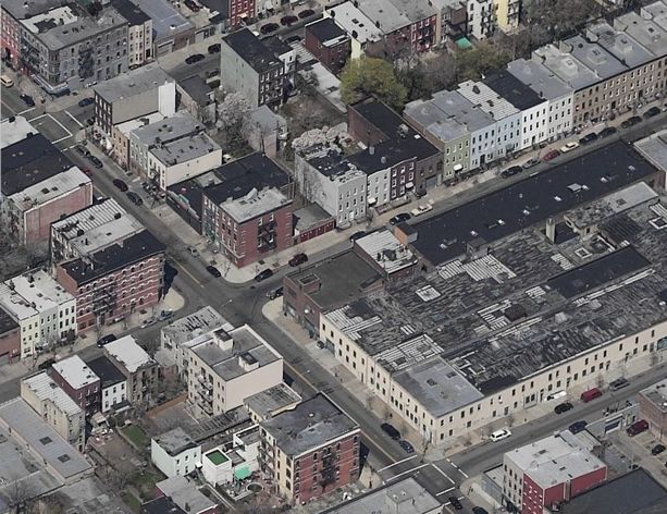 greenpoint: freeman street